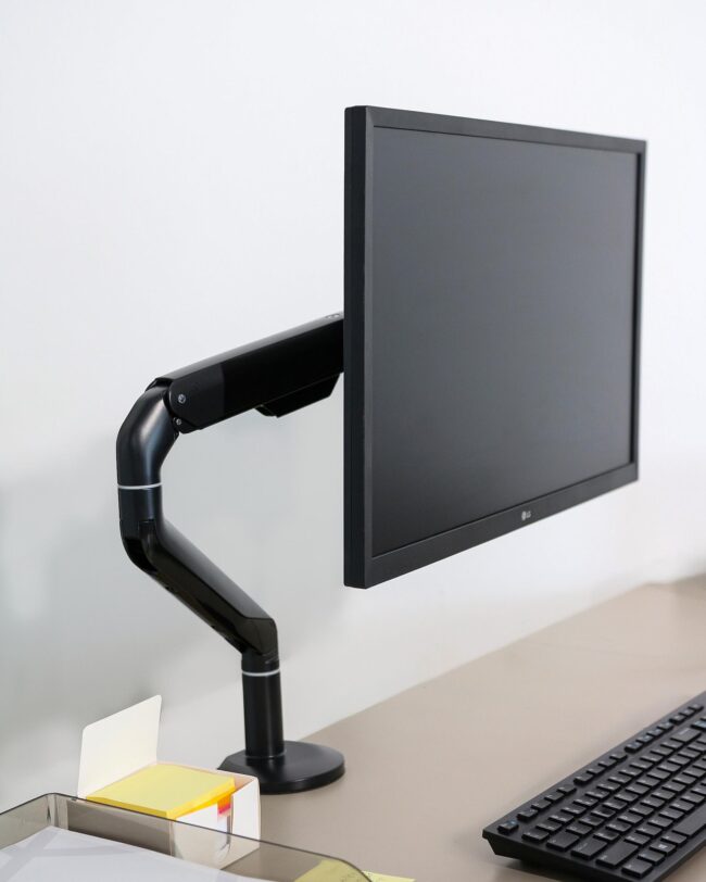 E-nosilci za monitorje
