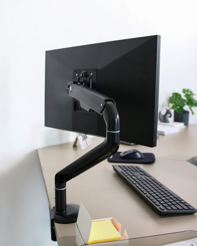 Nosilec za monitor Nosilec za monitor